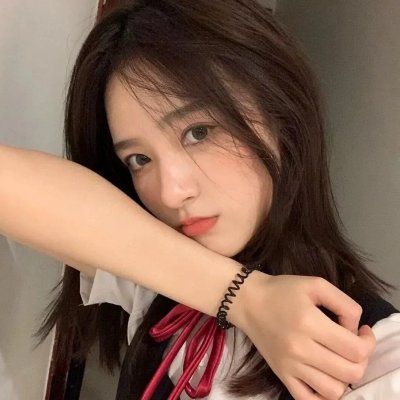 窃窃私语